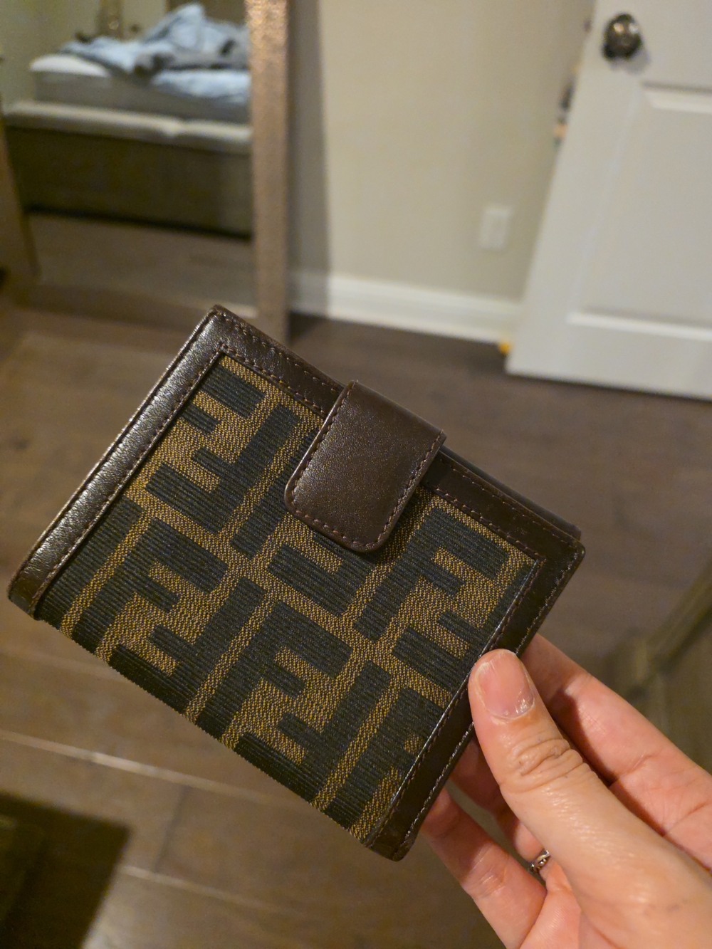 Vintage Fendi Wallet EUC - Picture 2 of 4